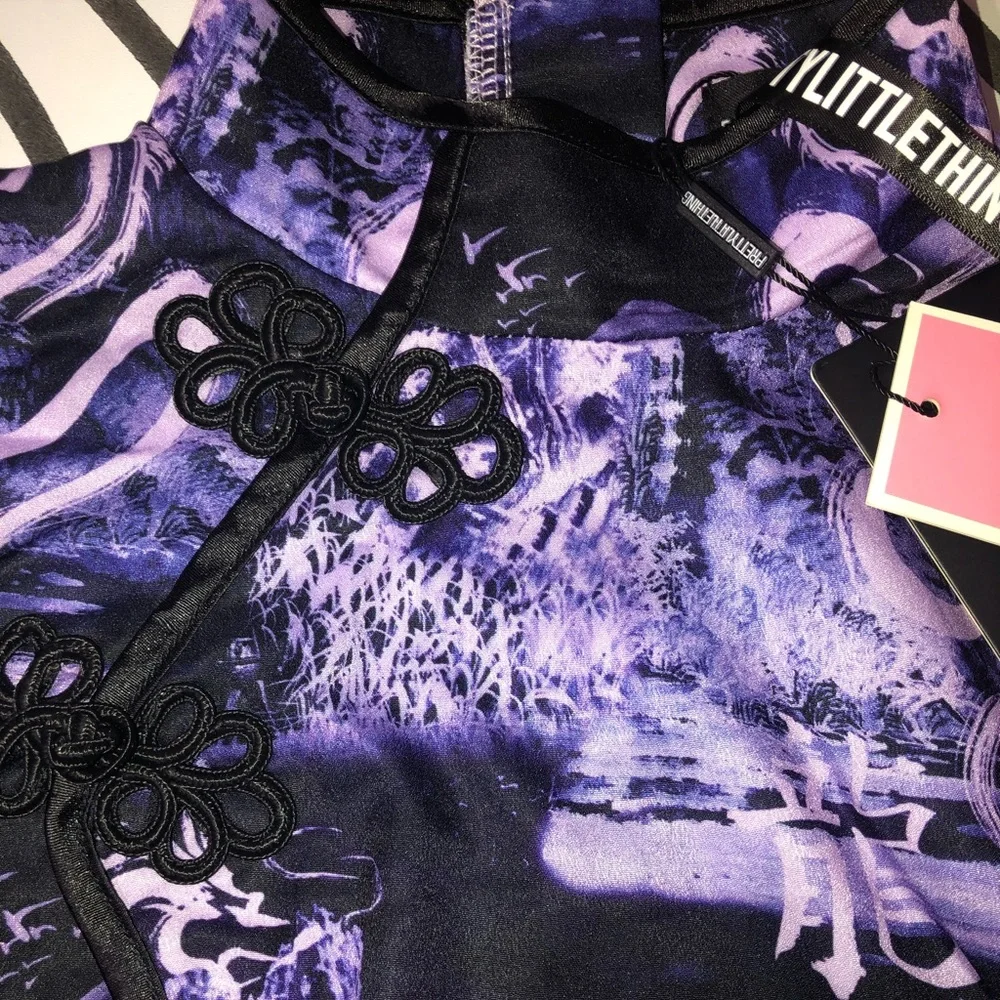 PrettyLittleThing Crop Top - Picture 6 of 7